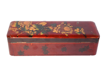 Lacquered glove box