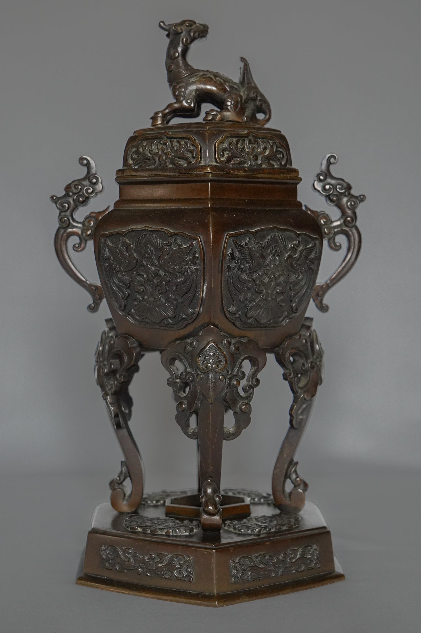 Brule-encens chinois ancien en bronze- Xianglu