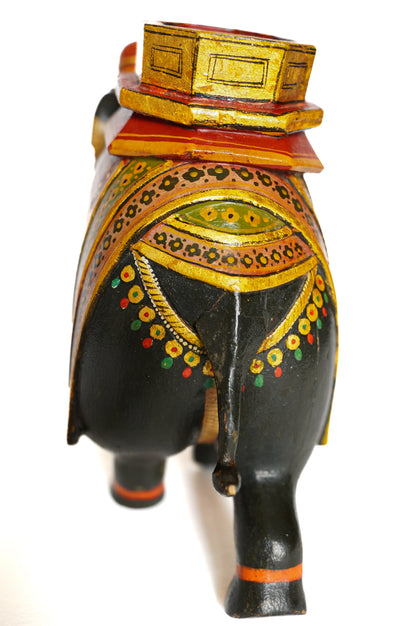 Elephant polychrome en bois - Inde