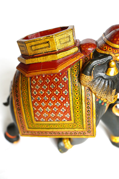 Elephant polychrome en bois - Inde
