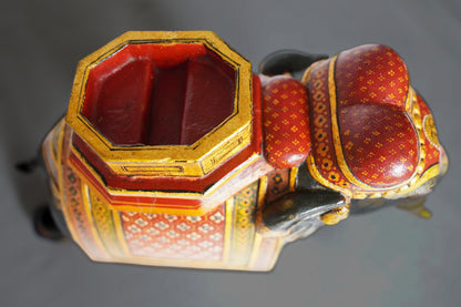 Elephant polychrome en bois - Inde