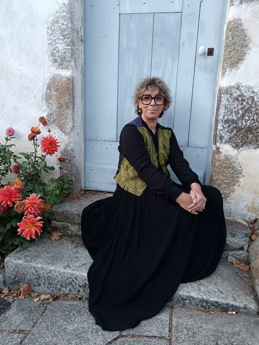 TEXTE : Portrait Nathalie D. (Broches Coeur et Croix)