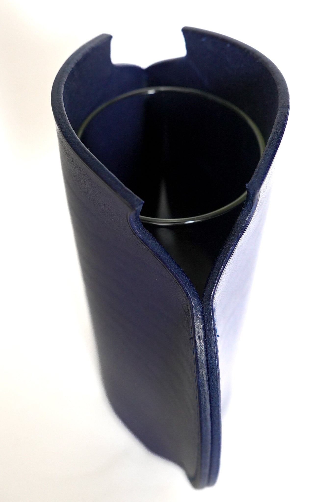 Cache-vase en cuir bleu - Série limitée
